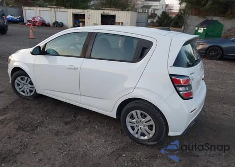 2017 Chevrolet Sonic Lt Auto z USA, uszkodzony, nr VIN 1G1JG6SGXH4154676